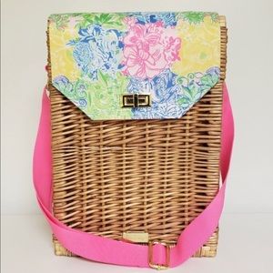 WINE TOTE WICKER Lilly Pulitzer GWP
